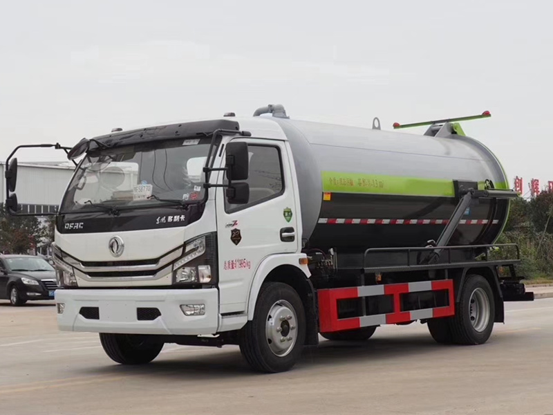 國六東風(fēng)多利卡[6-8]方吸污車