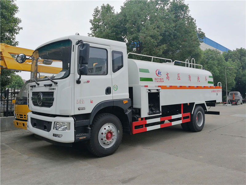 國五東風(fēng)D9系列10方管道疏通車